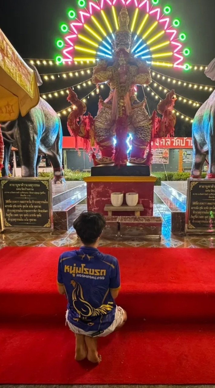 หนุ่มโรงรถ [แสนชัยชนกฟาร์ม]