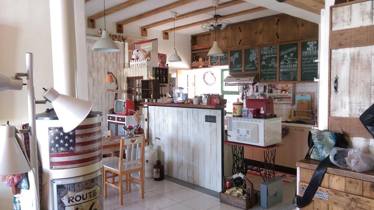 宛如咖啡廳的餐廚空間。