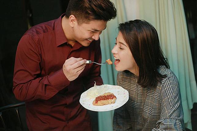 10 Karakter Cowok Seksi Sesungguhnya yang Gak Cuma Badan Kekar