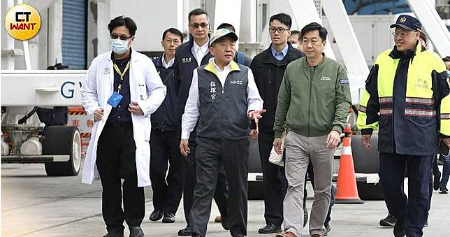 武漢肺炎／陳時中巡視寶瓶星完畢　鎖定70位採檢