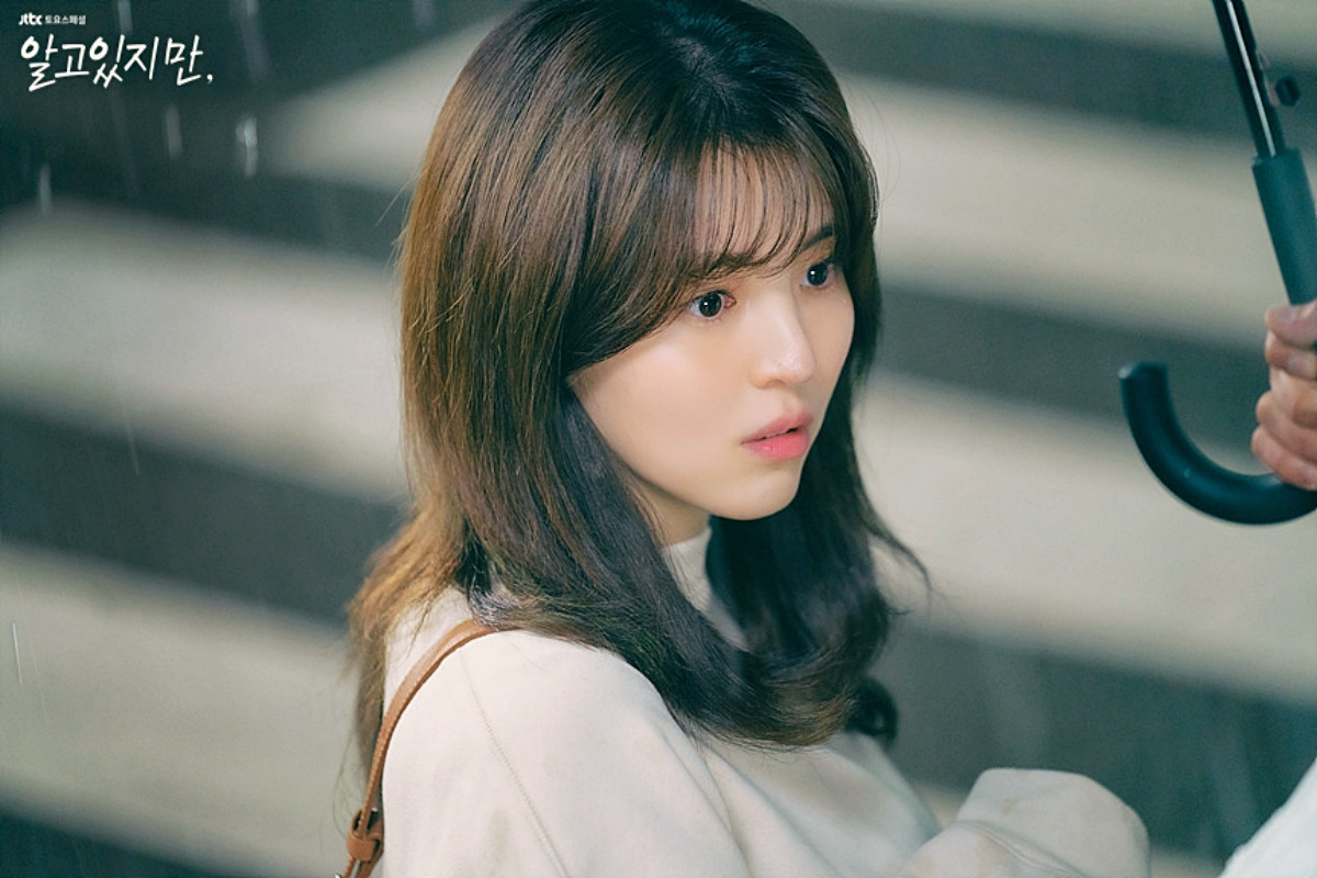 《無法抗拒的他》韓素希「純欲系」眼妝重點