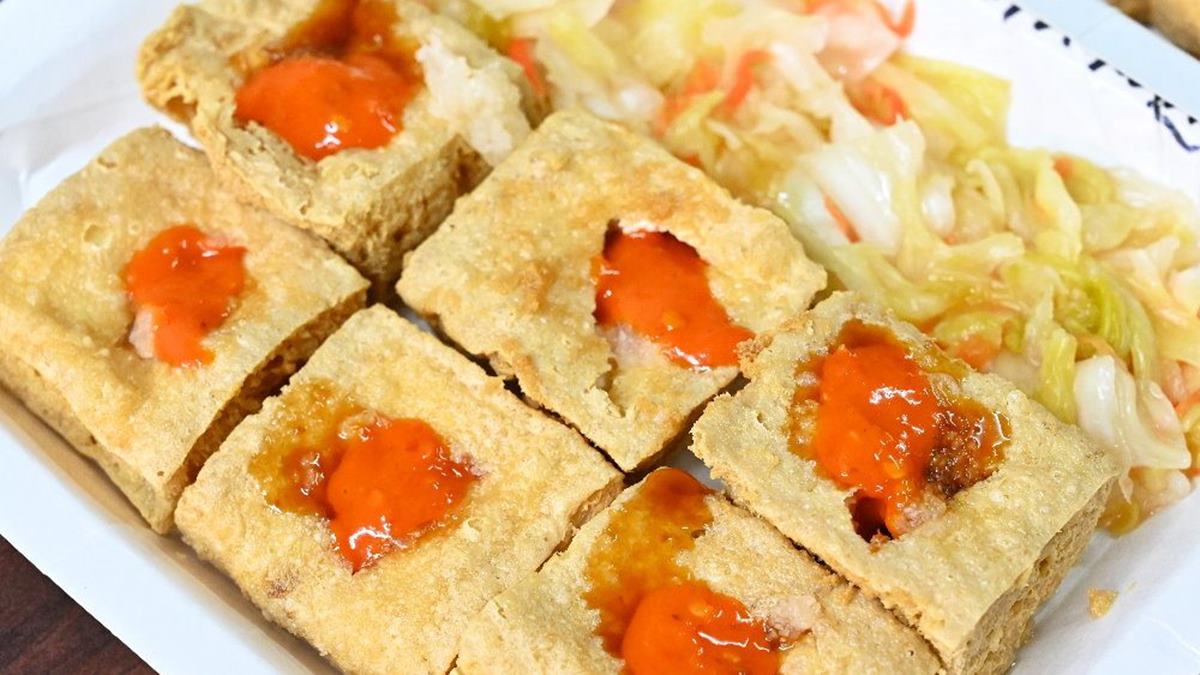 免費紅茶、熱湯無限喝！台中人激推６家臭豆腐：50年老店、爆量泡菜堆成山
