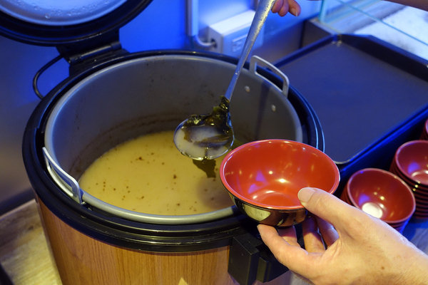 台北慶生火鍋-丼賞和食+嗨蝦蝦林森旗艦店，台北尾牙/謝師宴好去處，中山區日本料理丼飯&amp;amp;amp;amp;amp;amp;amp;amp;amp;石頭火鍋推薦，約會餐廳台北，中山國小站有包廂慶祝餐廳