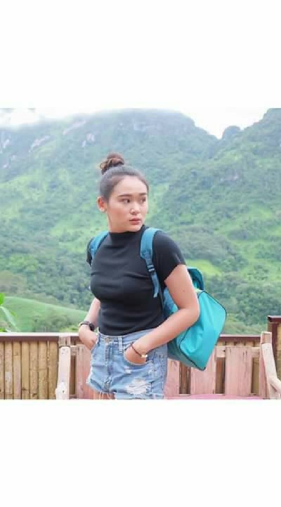 น้องนิลวรรณ