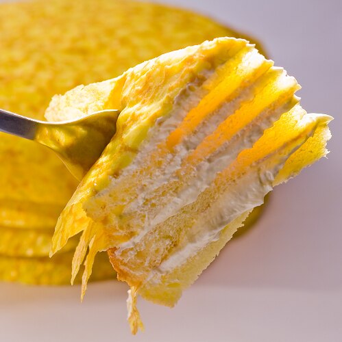 香濃卡士達醬，法式可麗餅皮，香草戚風蛋糕組合出完美的比例