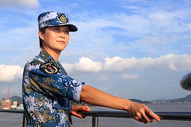 解放軍首位女艦長 超狂經歷 惹議中國網民 北洋水師都不敢這樣搞 新頭殼 Line Today