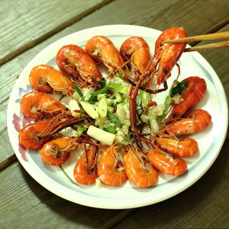 屏東四重溪溫泉季 | 附近美食推薦｜同樣是溫泉公園周邊教具規模的美食餐廳，顧名思義店家取名「山藥餐廳」，招牌餐點就是各類以山藥為主食材的燉鍋料理（聽起來好養生呀！）