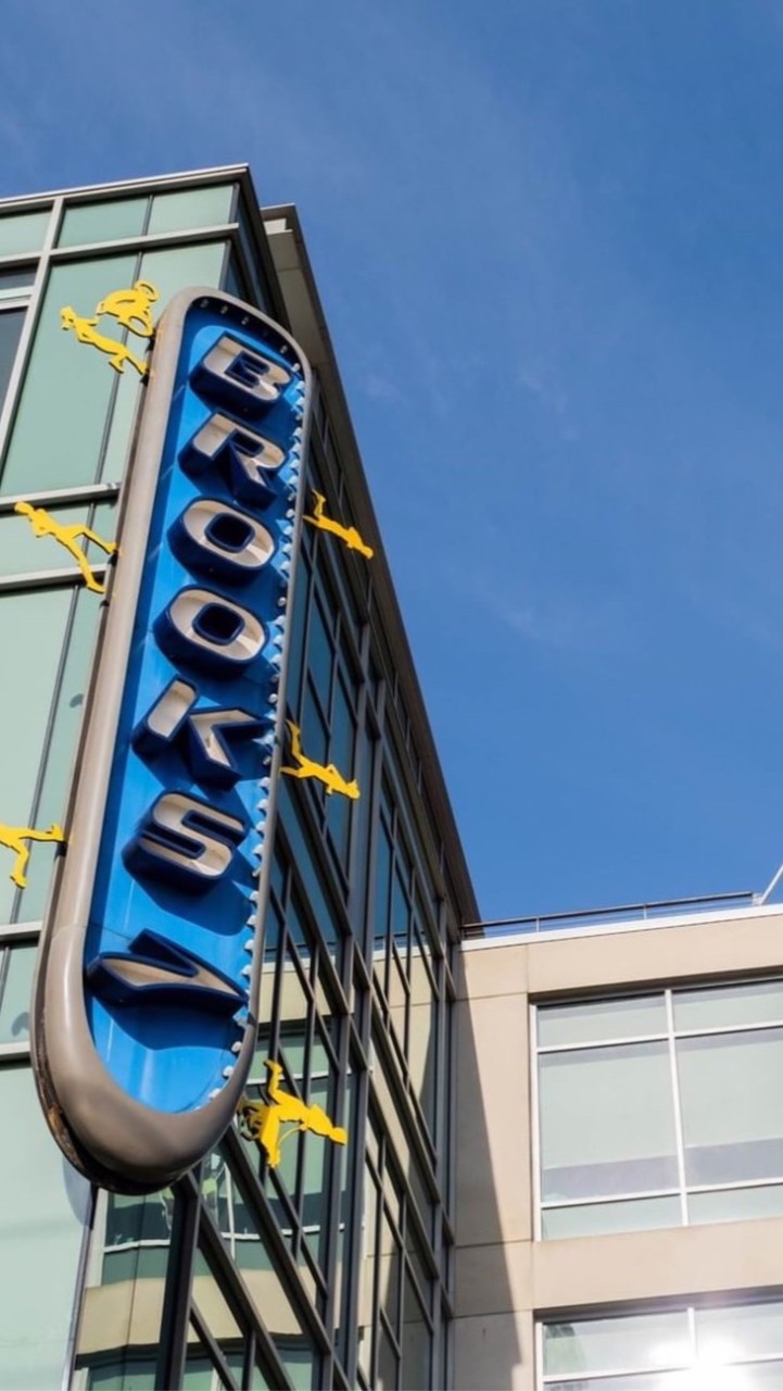 Brooks 台中麗寶outlet