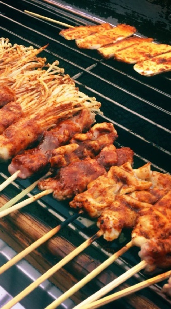 MONGKONข้าวหมูทอด&หม่าล่ายันหว่าง🍢🐷