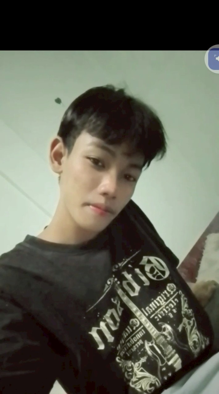 พล