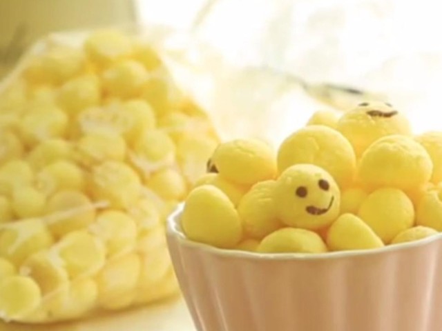 離乳食期のおやつにおすすめ 簡単手作り 卵ボーロ レシピ ママリ Mamari