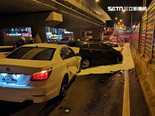 台中連環撞7傷　騎士人帶車慘遭夾燒