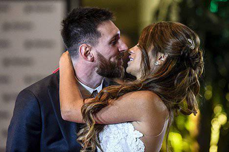 Karpet Merah dan Mewahnya Pernikahan Messi - Antonella