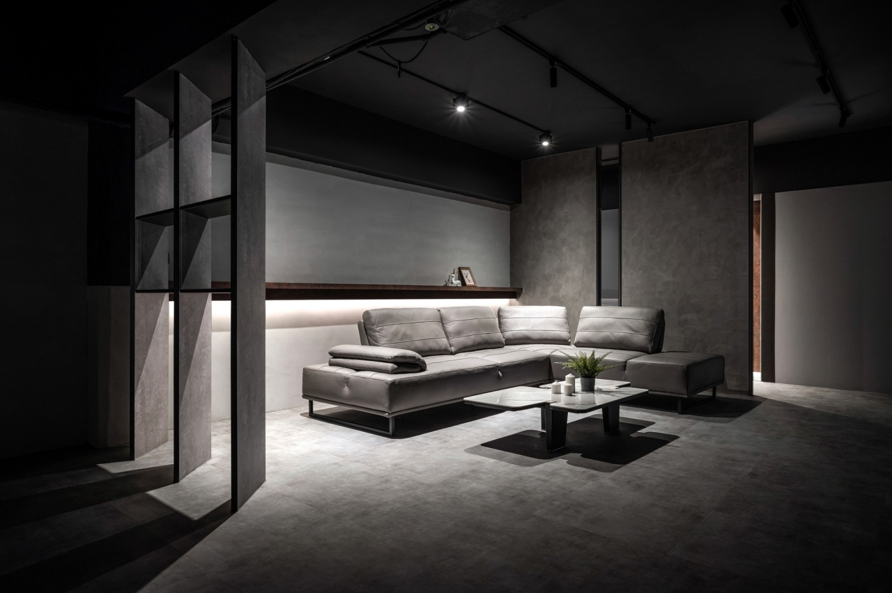 未來感;科技感;鍍鈦金屬;不鏽鋼;水泥塗料;石材