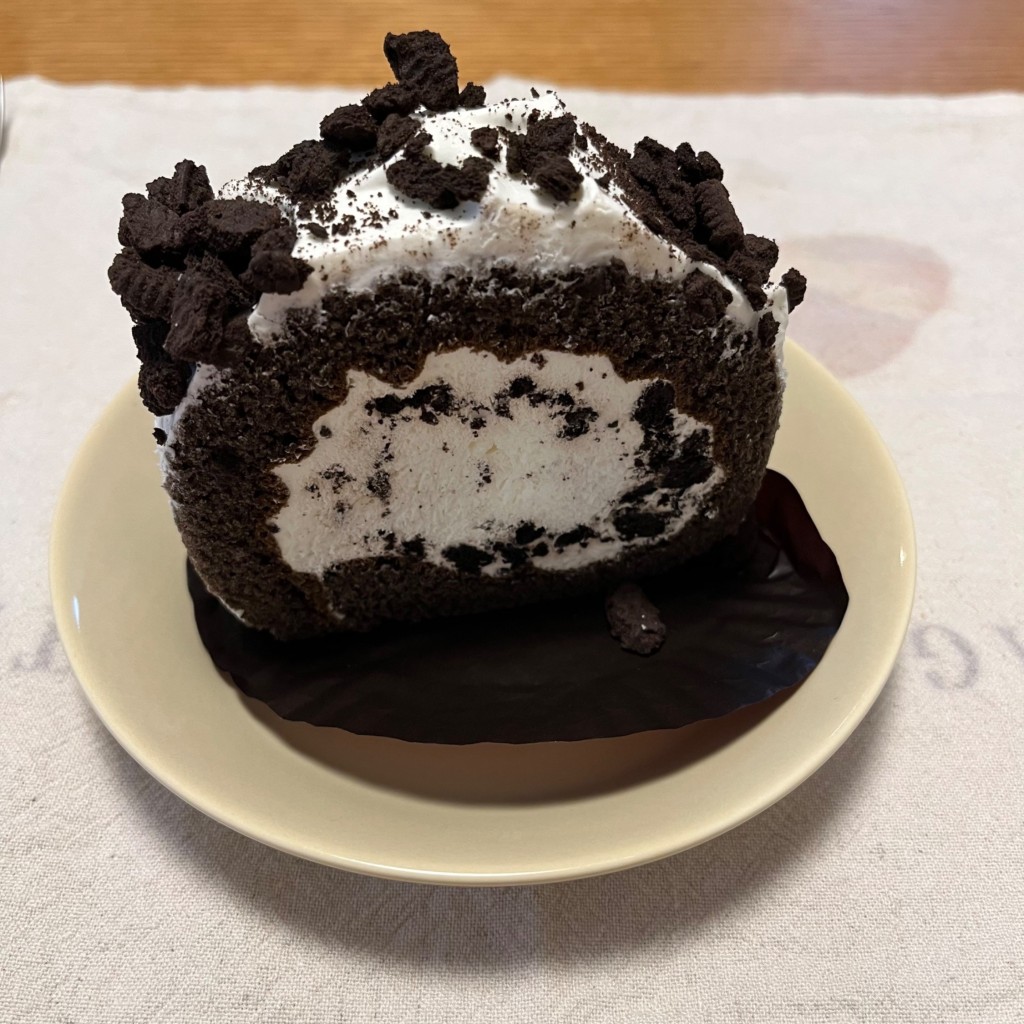 ユーザーが投稿したオレオクッキーロールケーキの写真 - 実際訪問したユーザーが直接撮影して投稿した泉町ファーストフードマクドナルド 立川立飛店の写真