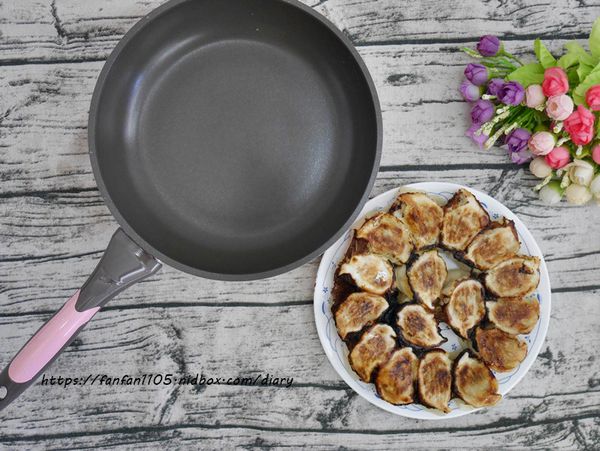 固鋼【韓國WONDER MAMA】粉鑽三鍋五件組 #不沾鍋 #輕量鍋具 電磁爐也適用 (6).jpg