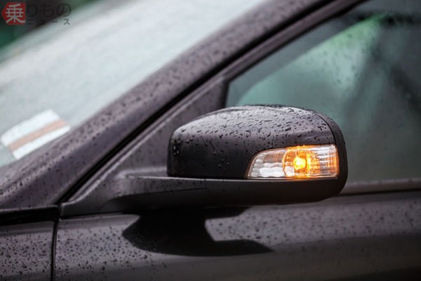 車のウインカー 早すぎはカッコ悪い 心理なぜ