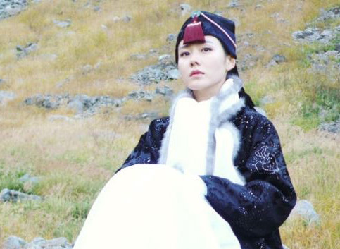 孫藝珍古裝造型合集1：畫報中的古典美人