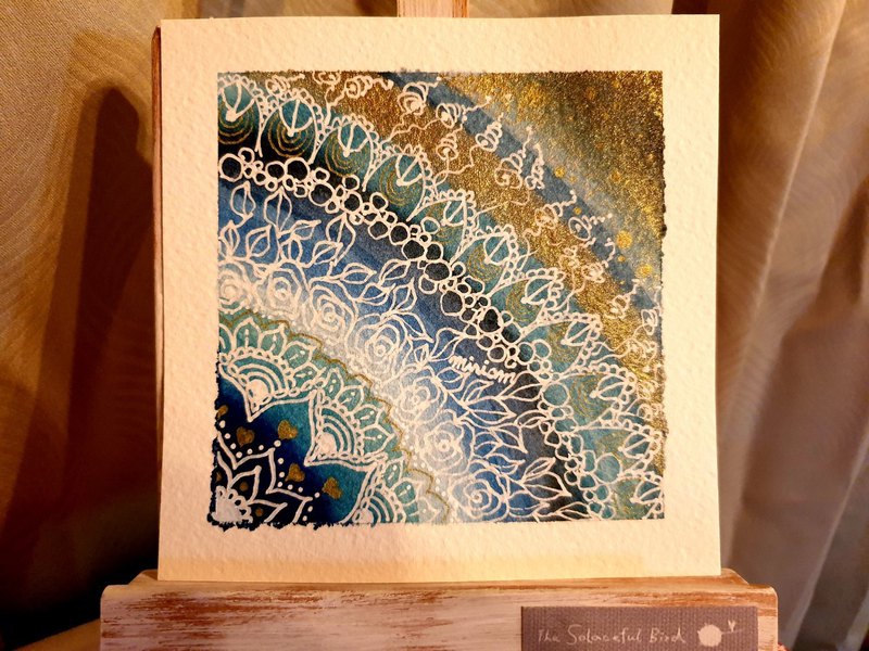 禪繞畫也可以與粉彩結合創作出與眾不同的禪繞藝術唷！快來體驗看看吧！