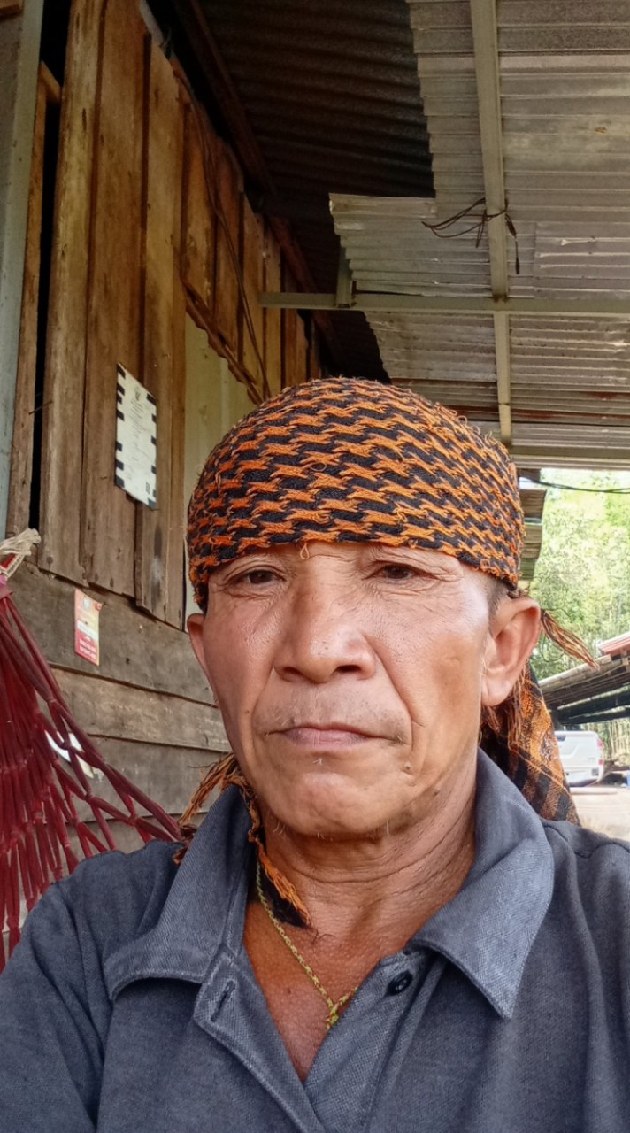 ชายพเนจร