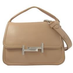 ◎★品牌經典牛皮兩用包|◎★頂級質感皮革材質|◎★哈燒單品，俐落簡約的造型品牌定位:國際精品品牌:TOD'S背法:手提包款:手提包顏色:米色系外層材質:牛皮外層材質說明:小牛皮內層材質:布面流行元素: