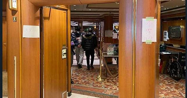 病毒會左去右回？日大臣得意秀公主號防疫照　網狂轟：腦殘嗎
