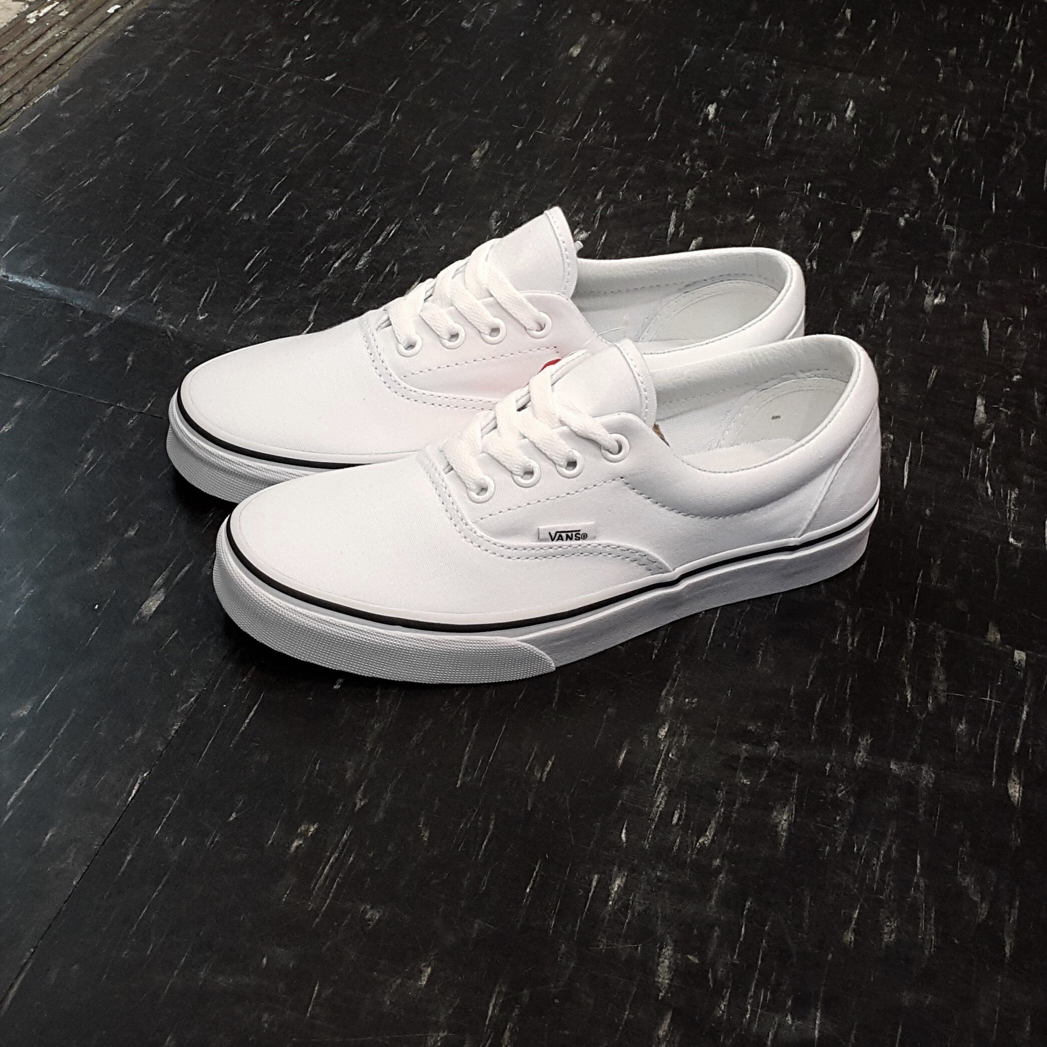 VANS ERA True White 白色 黑邊 白黑 帆布 基本款 全白 經典款 板鞋 VN000EWZW00