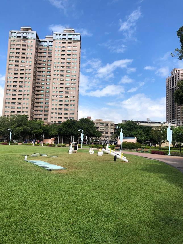 碧草如茵的仁愛公園（圖/ Melanie Yu）