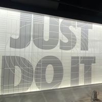 尚亨三民NIKE專賣店