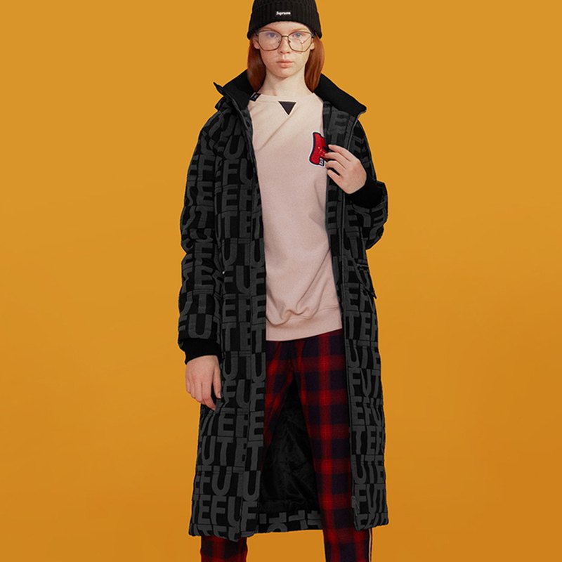 防風 、 防撥水、 防雪 、 反光 、保暖、長版、 時尚， 一件抵多件的複合式設計，完全為冬天寒冷夜晚外出的你設想周到！