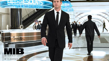 《MIB星際戰警：跨國行動》隱藏彩蛋！時尚設計師Paul Smith除了設計西裝，竟還驚喜客串演出！