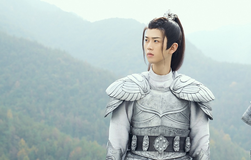 《以家人之名》演員古裝vs時裝：郁子陽(鄭舒然)