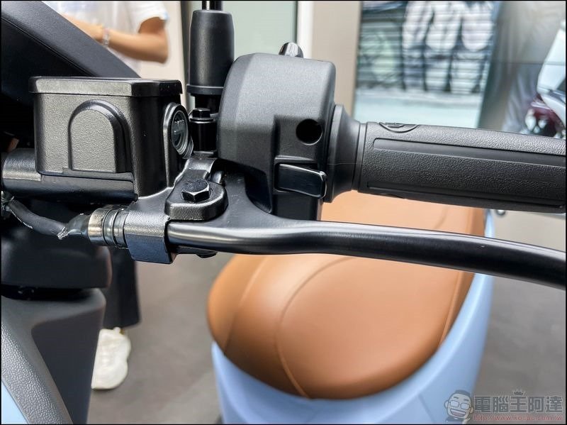 宏佳騰智慧電車 Ai-3 Comfort 開箱體驗 - 15