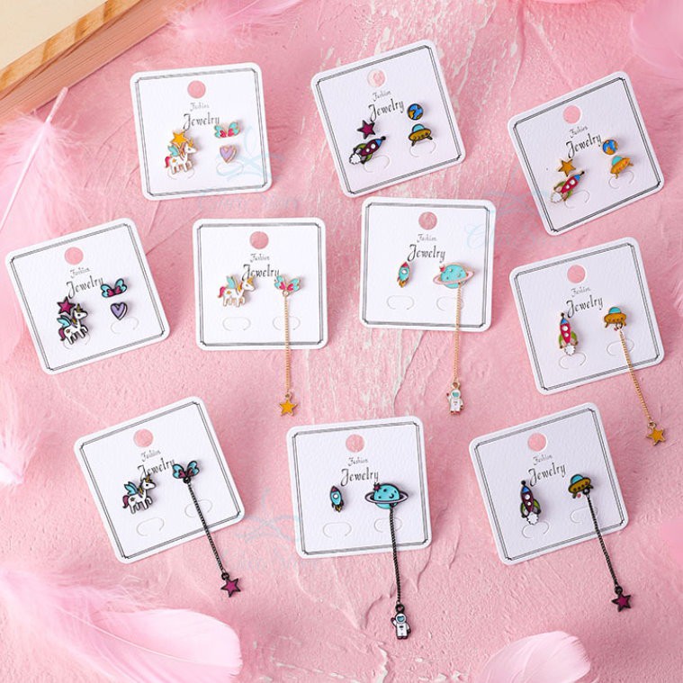 因最近大量客人詢問是否為台灣賣家，因在此公告，本公司為台北大安區敦化南路由台灣發出的本地公司，行號為42714057奇飾朵兒有限公司，請安心購買材質-925純銀耳針尺寸-長的一邊5.4公分短的一邊0.