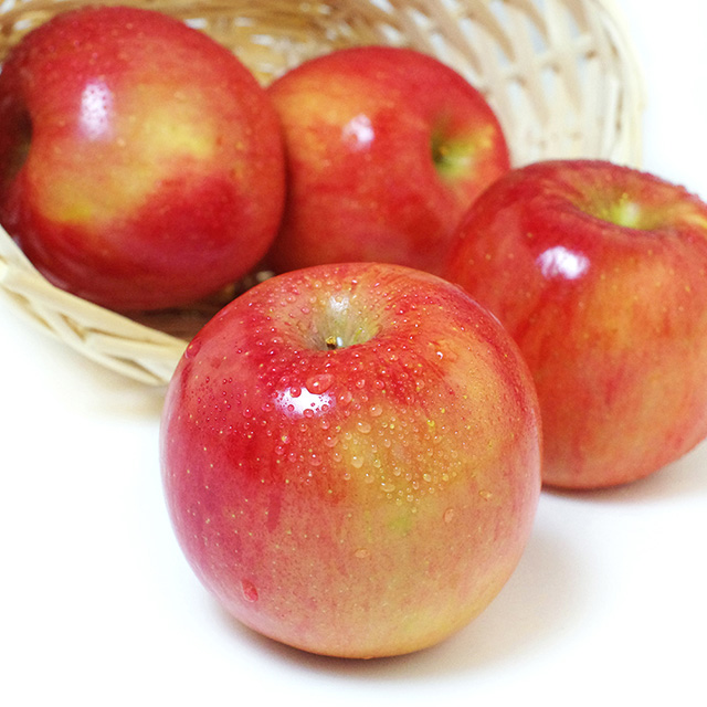 ► 香氣濃郁，果肉細緻► 甜中帶酸，熱量低又有營養► 顆顆多汁香甜~爽脆口感令人愛不釋口！