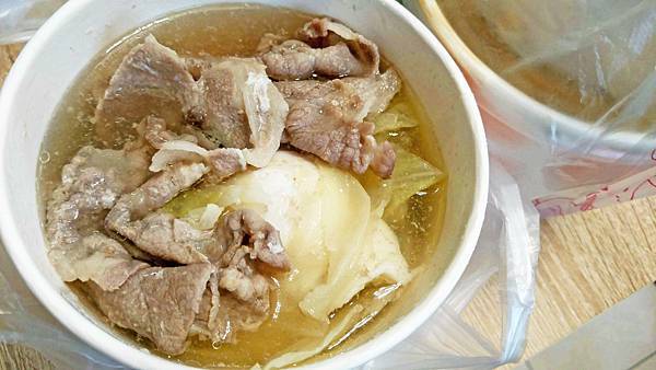 【中和美食】食尚吃到飽涮涮鍋-CP值爆高!外帶火鍋只要89元就能吃到