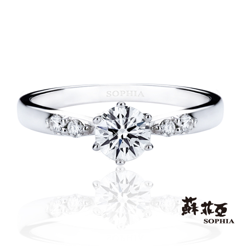 鑽石重量：0.50克拉、配鑽4顆約0.06克拉鑽石顏色：E鑽石淨度：VS2鑽石車工：3EX 八心八箭貴金屬材質：18K金訂單成立後，將有專員致電與您確認戒圍尺寸