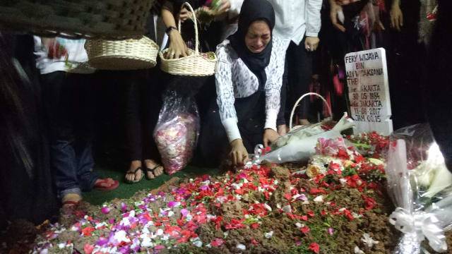 5 Fakta Perjalanan Cinta Ririn Ekawati dengan Ferry Wijaya