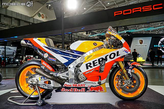 台北車展 Honda Rc213v 實戰工廠賽車首度登台展示 Honda 台灣本田重機全機種展示中 Mobile01 Line Today