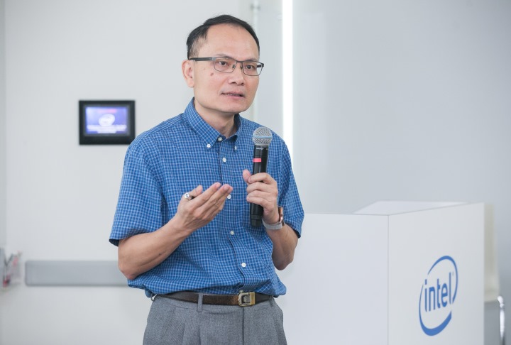 鄭智成充滿信心地表示Intel的Xe繪圖處理器將會在高效能運算市場中搶佔一席之地，目前已經獲得美國能源部阿貢國家實驗室（Argonne National Laboratory）的訂單，將於2021年末開始交付產品。