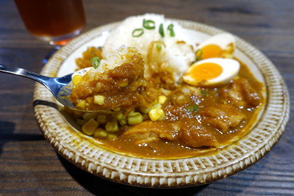 新高軒台北-南港車站環球美食街美食，新高軒咖哩南港店，新高軒咖哩南港店菜單，台北南港Global Mall環球購物中心適合一個人吃飯的餐廳