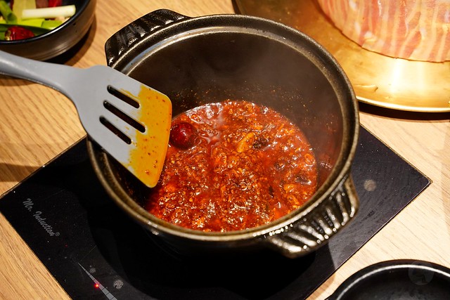 肉多多火鍋員林育英店