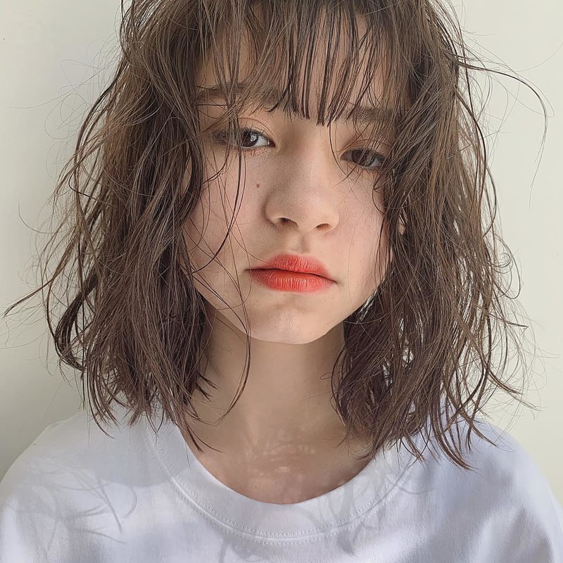 21最新 カチューシャヘアアレンジ 付け方や似合うコーデも紹介