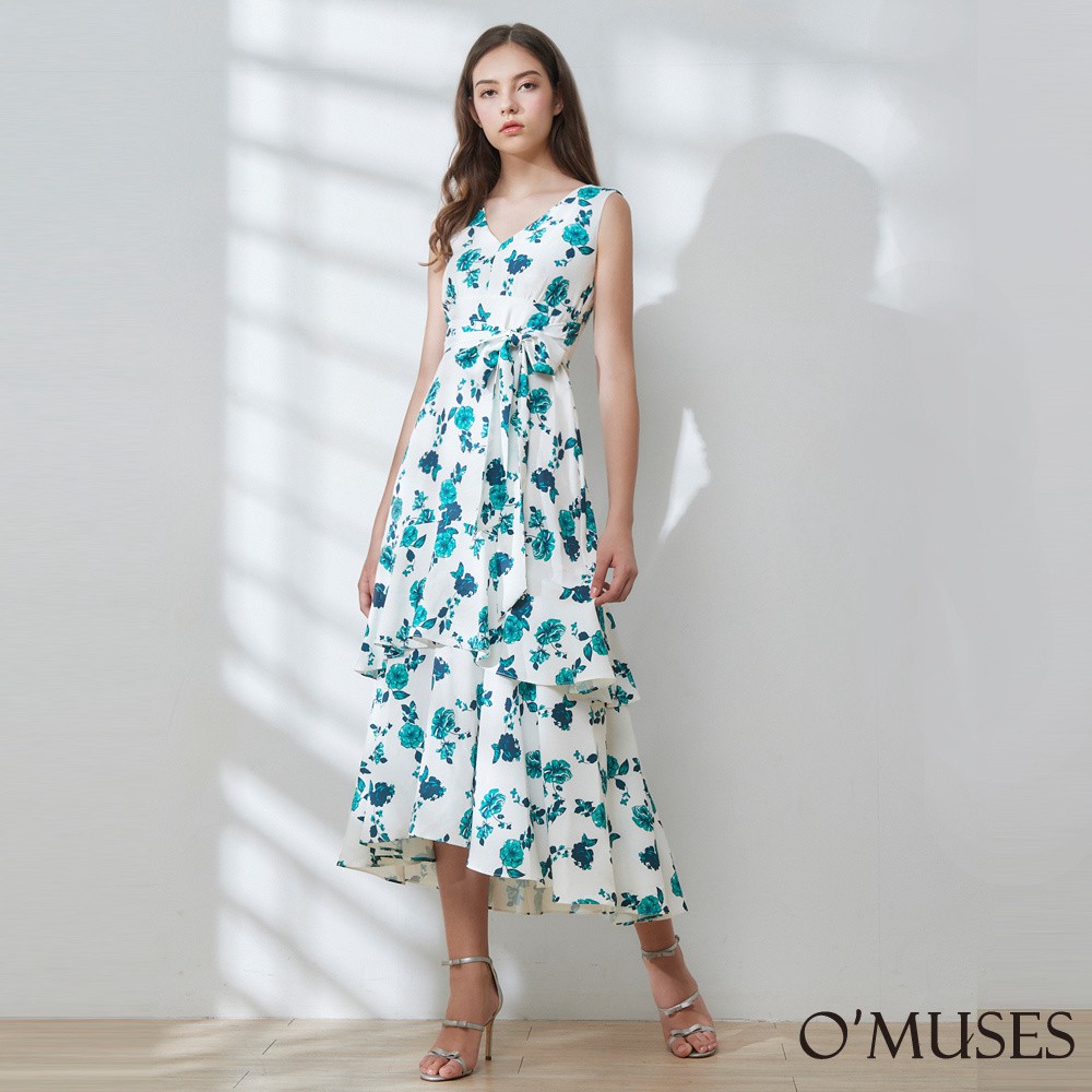 顏色：綠(單一顏色)全長：118-131cm 胸圍 腰圍 臀圍 S號 78cm 66cm 88cm M號 83cm 71cm 93cm L號 88cm 76cm 98cm XL號 93cm 81cm 