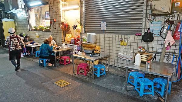 【台北美食】大眾海鮮粥-吃過的人都給予不錯評價的路邊攤熱炒店