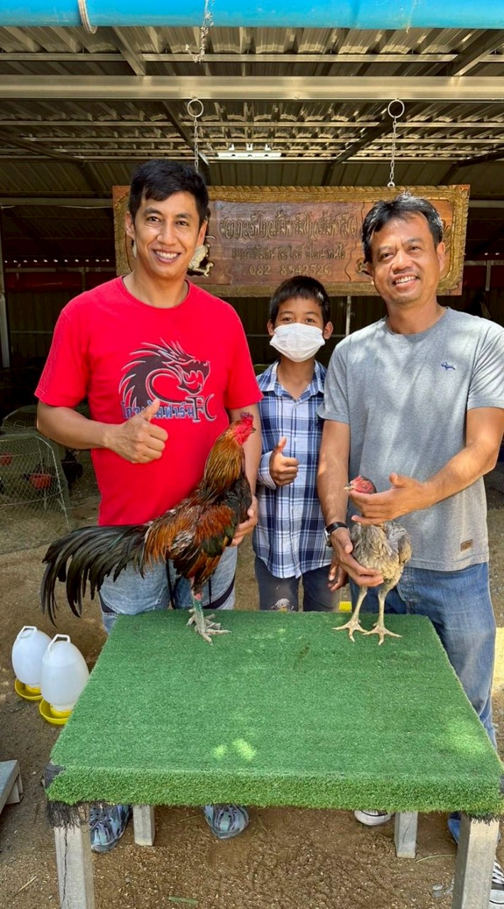 ผู้ใหญ่ปุ้ย สินภูธรฟาร์ม อุทัยธานี