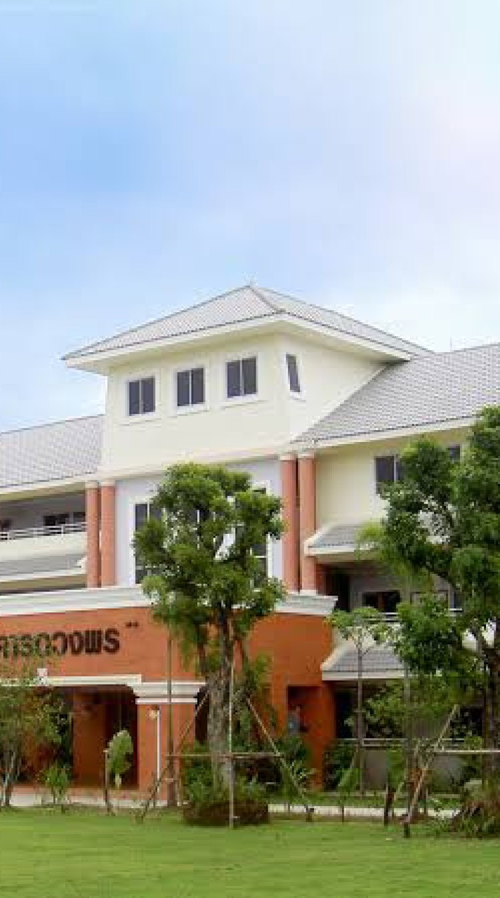 โรงเรียนฤกษ์ฐินะไตรหญิงชายศรี