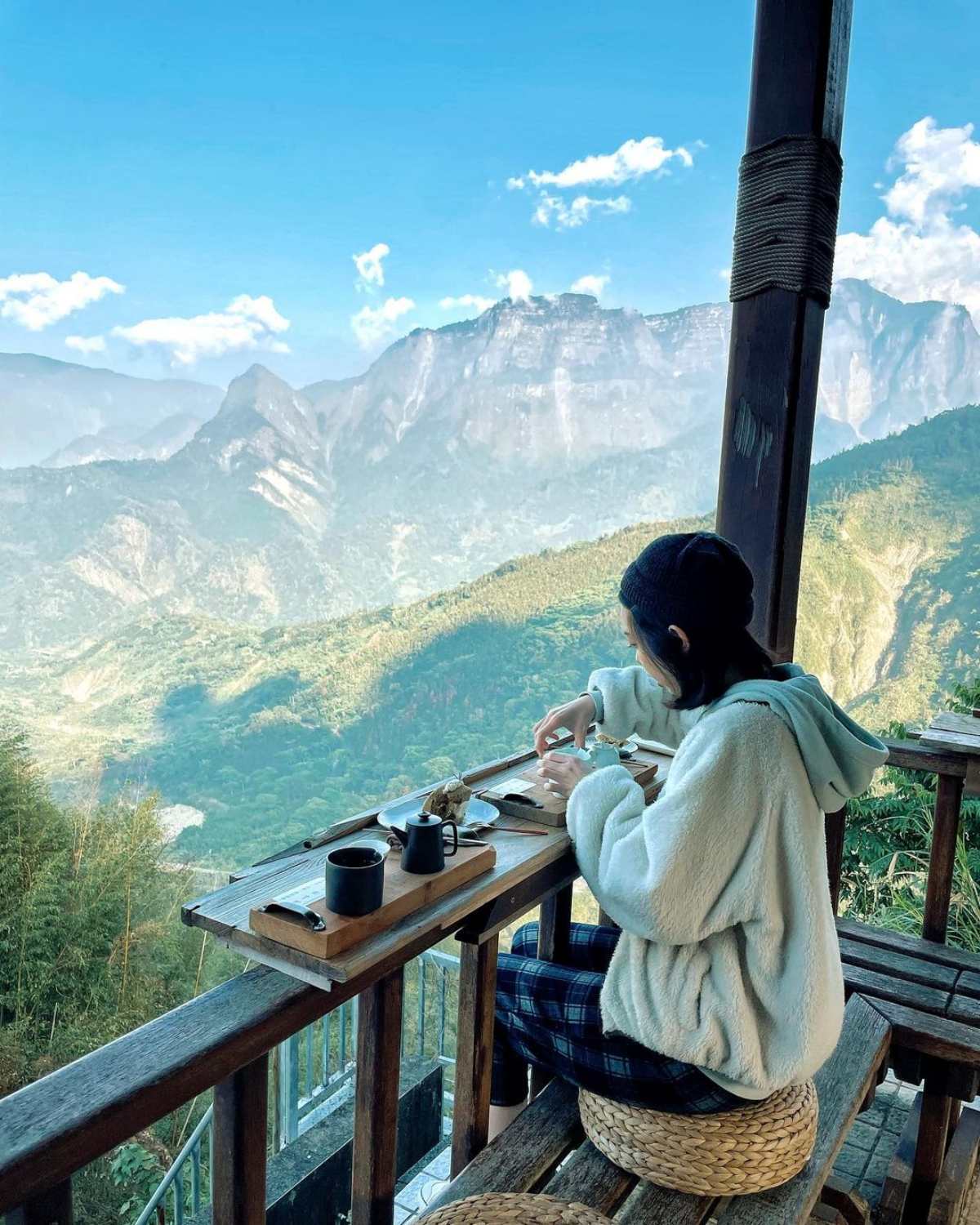 別只去阿里山！嘉義梅山12大祕境：最美茶園步道、台版九寨溝、海拔最高吊橋