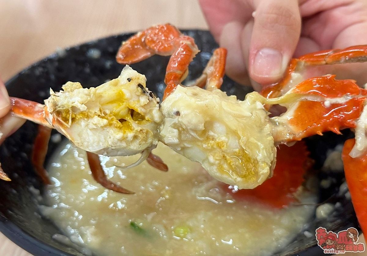 「整隻螃蟹粥」百元有找！限量秒殺想吃天亮就要來，爆膏蟹黃入粥一吃上癮