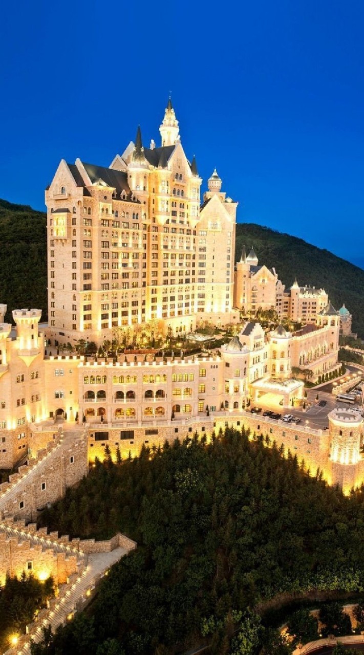 BOT"HOTEL" โรงแรม​บอท🏨🖤